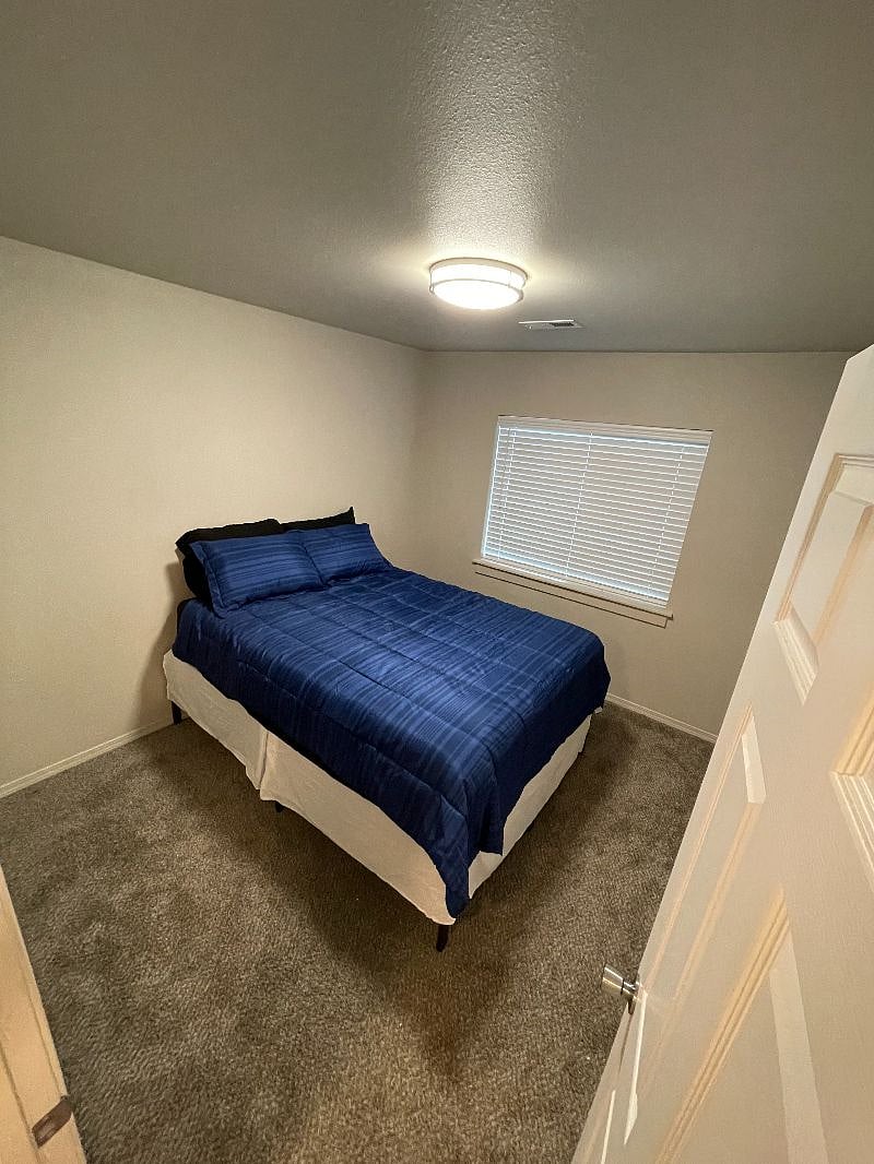Furnished Finder property 404409_1 photo 13