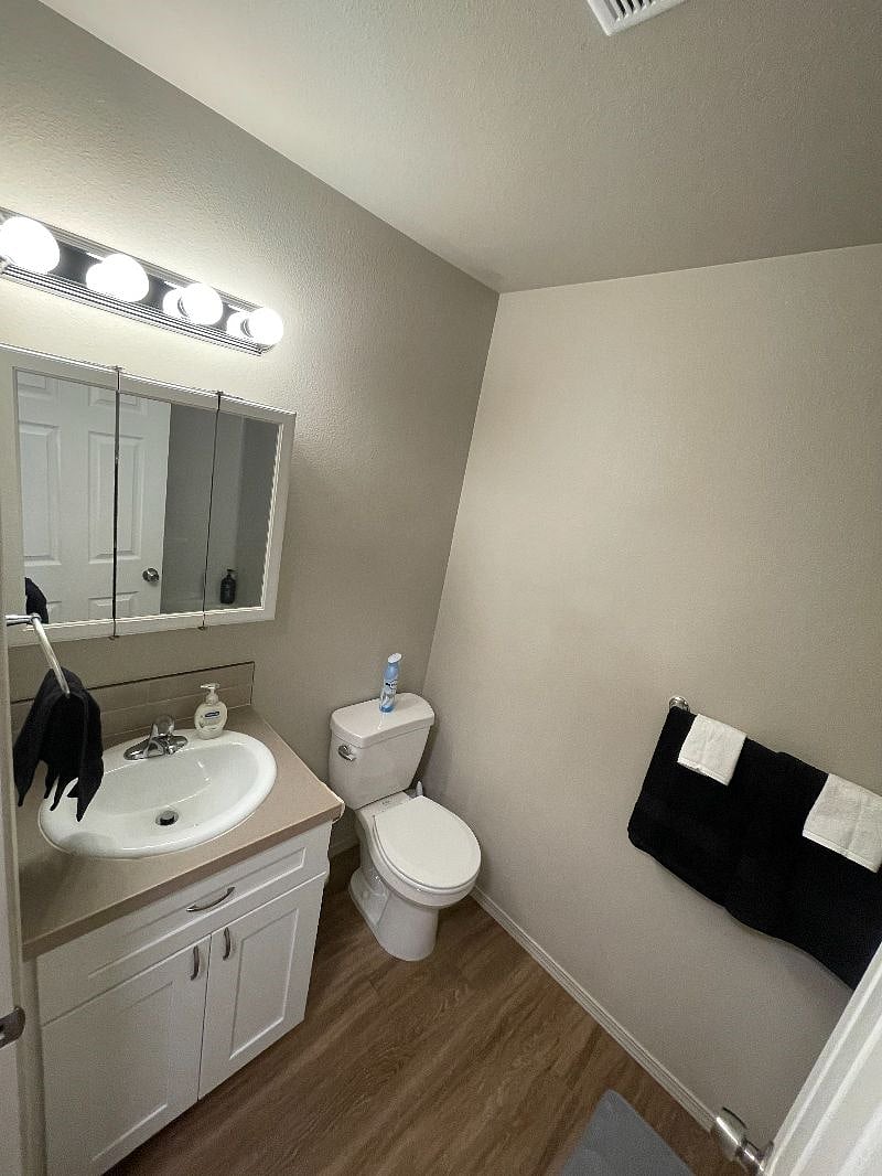Furnished Finder property 404409_1 photo 18