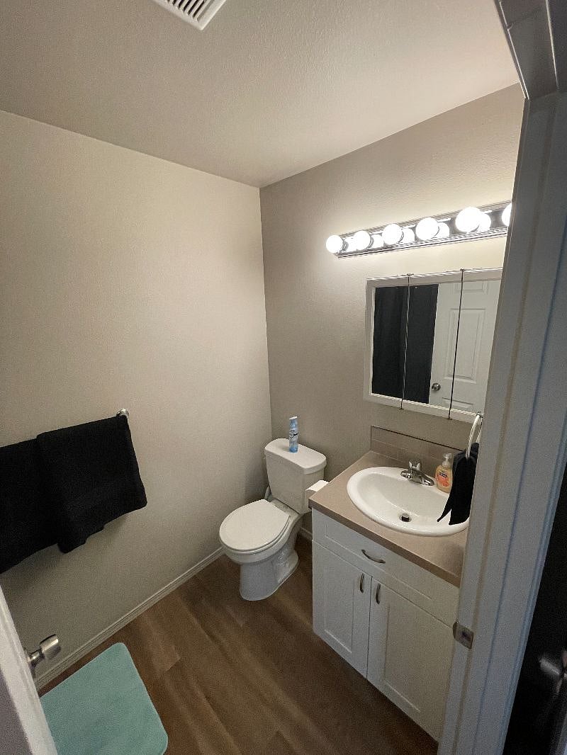 Furnished Finder property 404409_1 photo 12