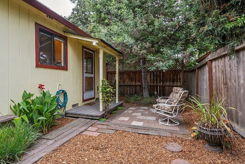 Furnished Finder property 404410_1 photo 17