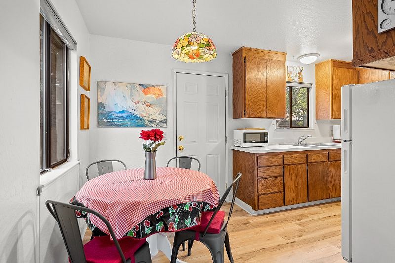Furnished Finder property 404410_1 photo 4