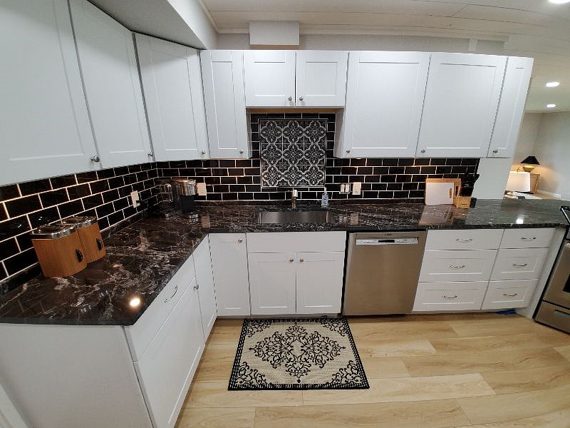 Furnished Finder property 404417_1 photo 3