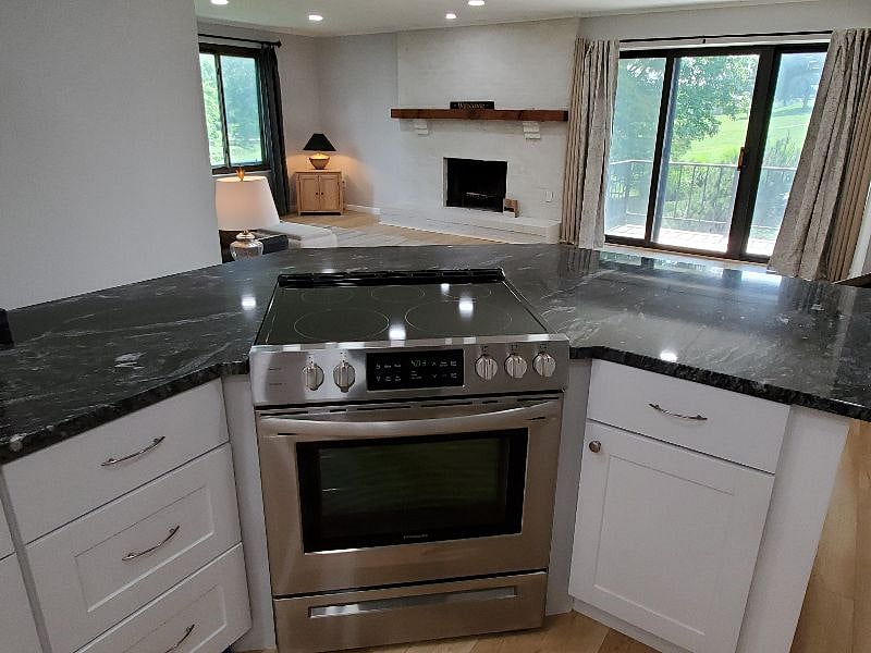 Furnished Finder property 404417_1 photo 4
