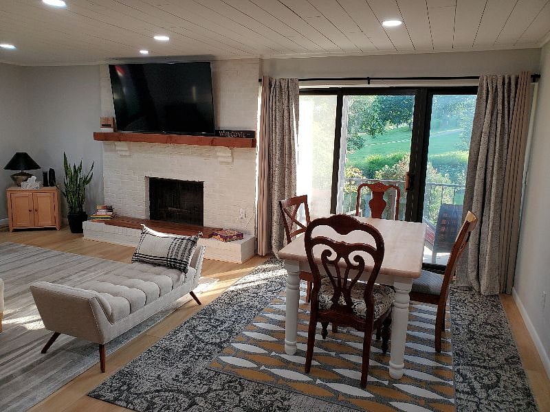 Furnished Finder property 404417_1 photo 7