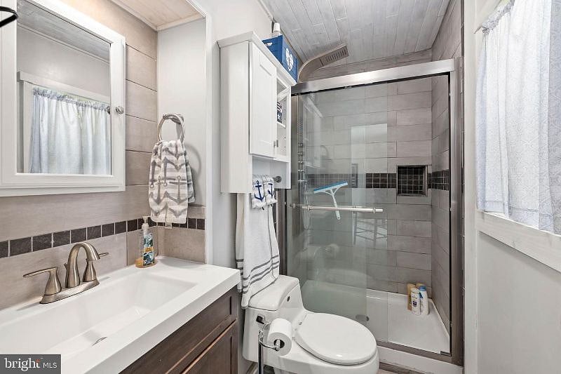 Furnished Finder property 404419_1 photo 46