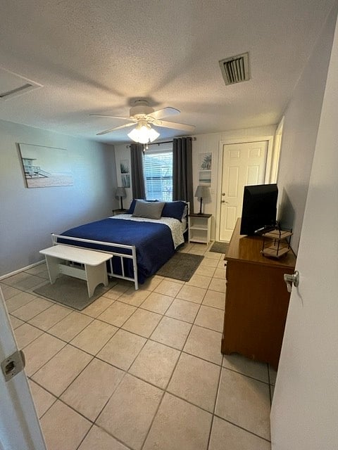 Furnished Finder property 404486_1 photo 6