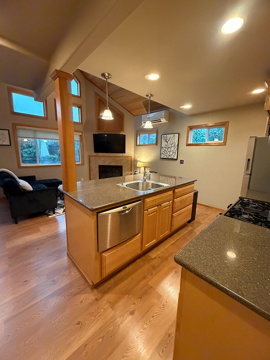 Furnished Finder property 404495_1 photo 8