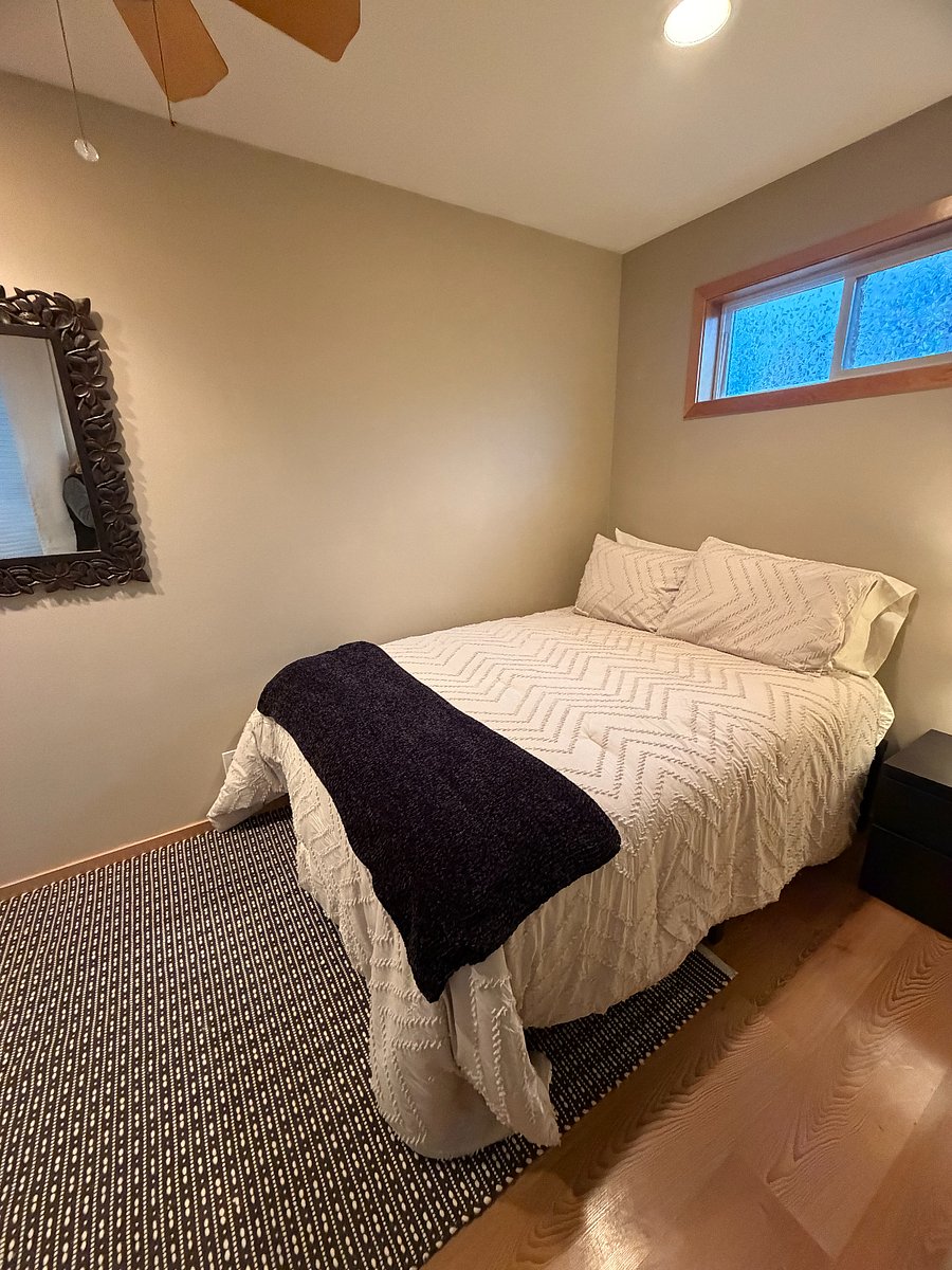 Furnished Finder property 404495_1 photo 12