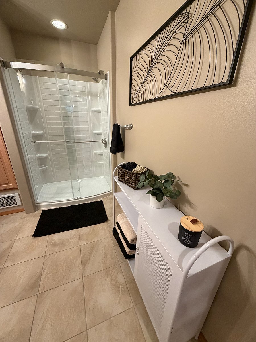 Furnished Finder property 404495_1 photo 10
