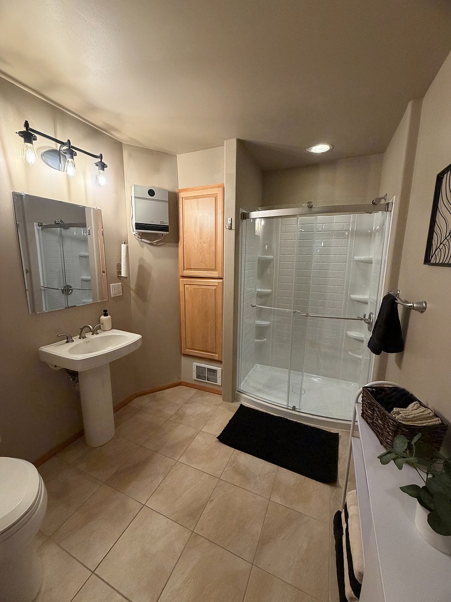Furnished Finder property 404495_1 photo 9
