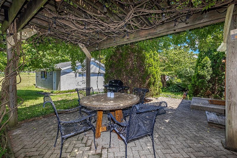 Furnished Finder property 404500_1 photo 12