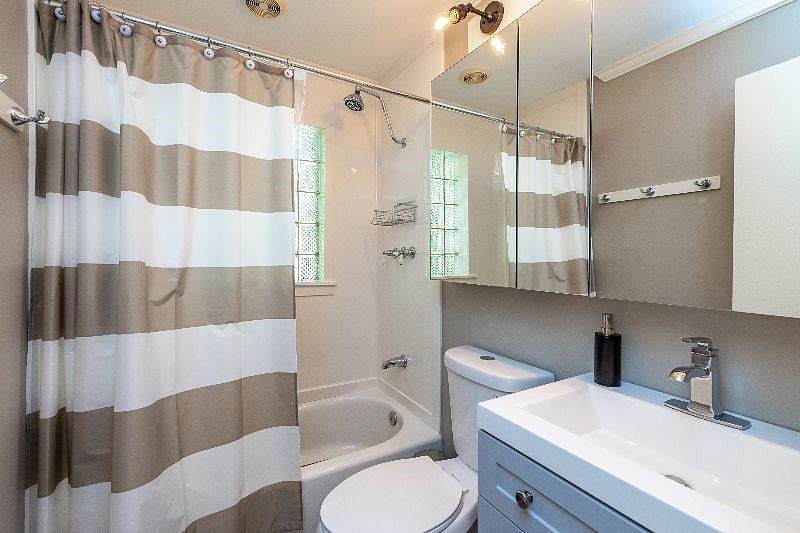 Furnished Finder property 404500_1 photo 11