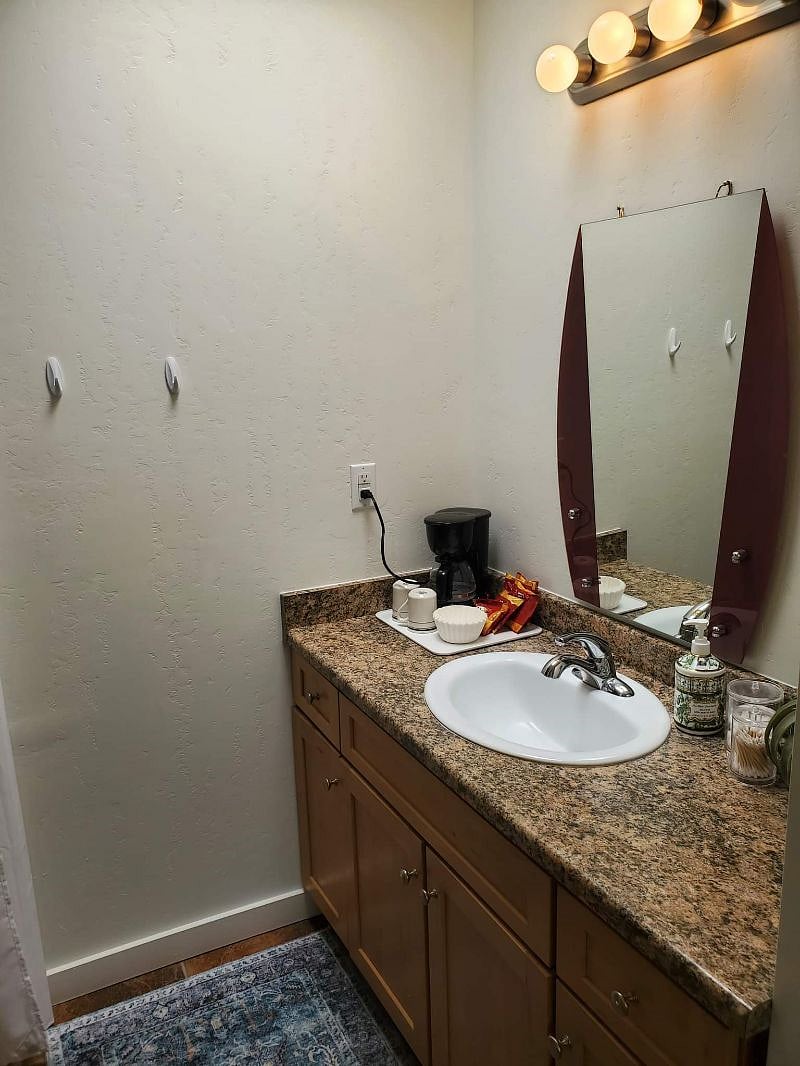 Furnished Finder property 404507_1 photo 6