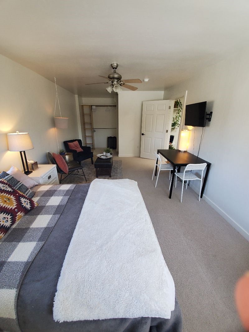 Furnished Finder property 404507_1 photo 8