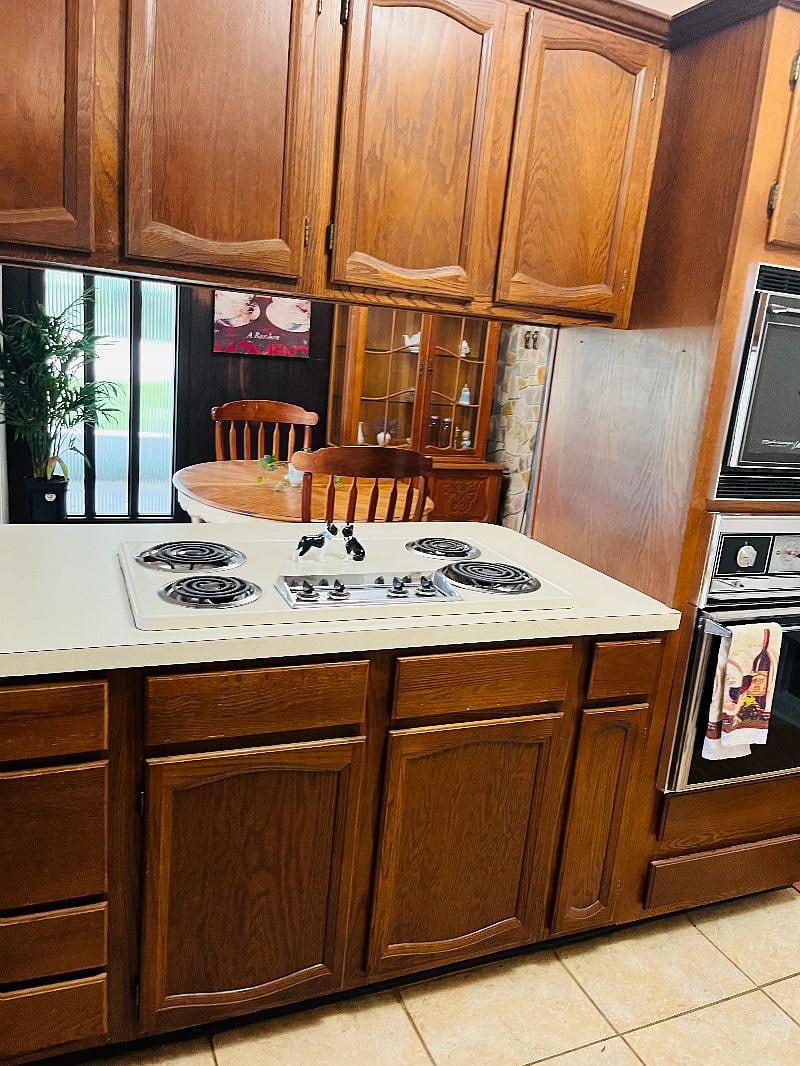 Furnished Finder property 404508_1 photo 7