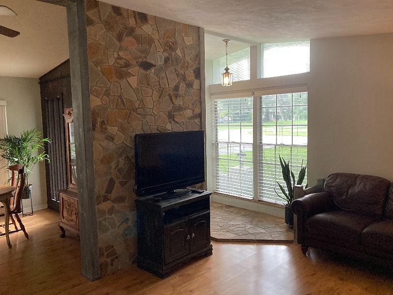 Furnished Finder property 404508_1 photo 23