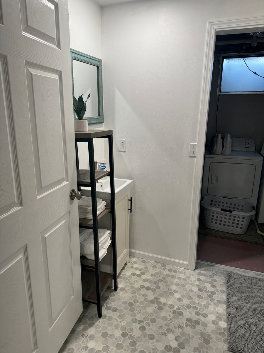 Furnished Finder property 404524_1 photo 17