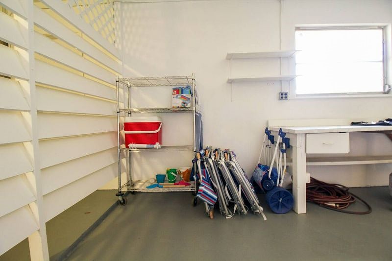 garage