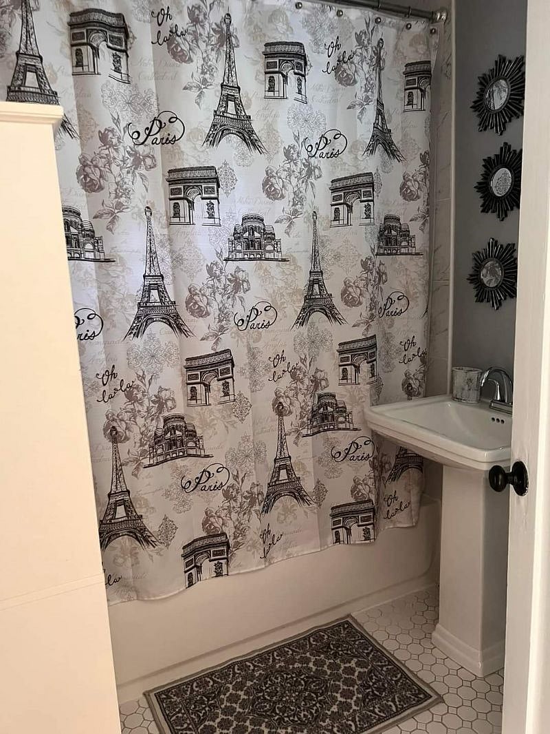 Furnished Finder property 404569_1 photo 22