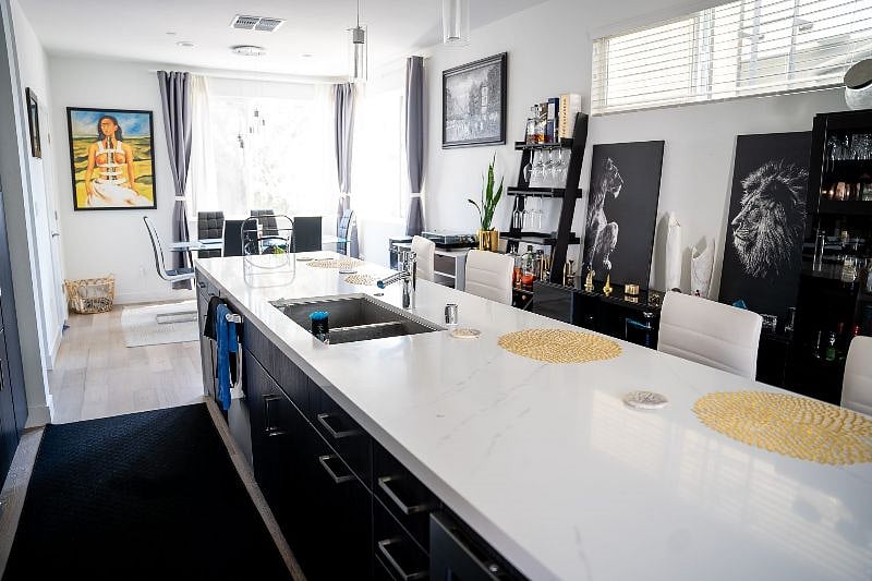 Furnished Finder property 404573_1 photo 3