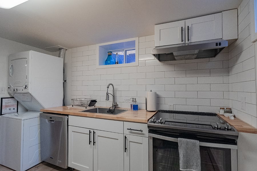 Furnished Finder property 404576_1 photo 8