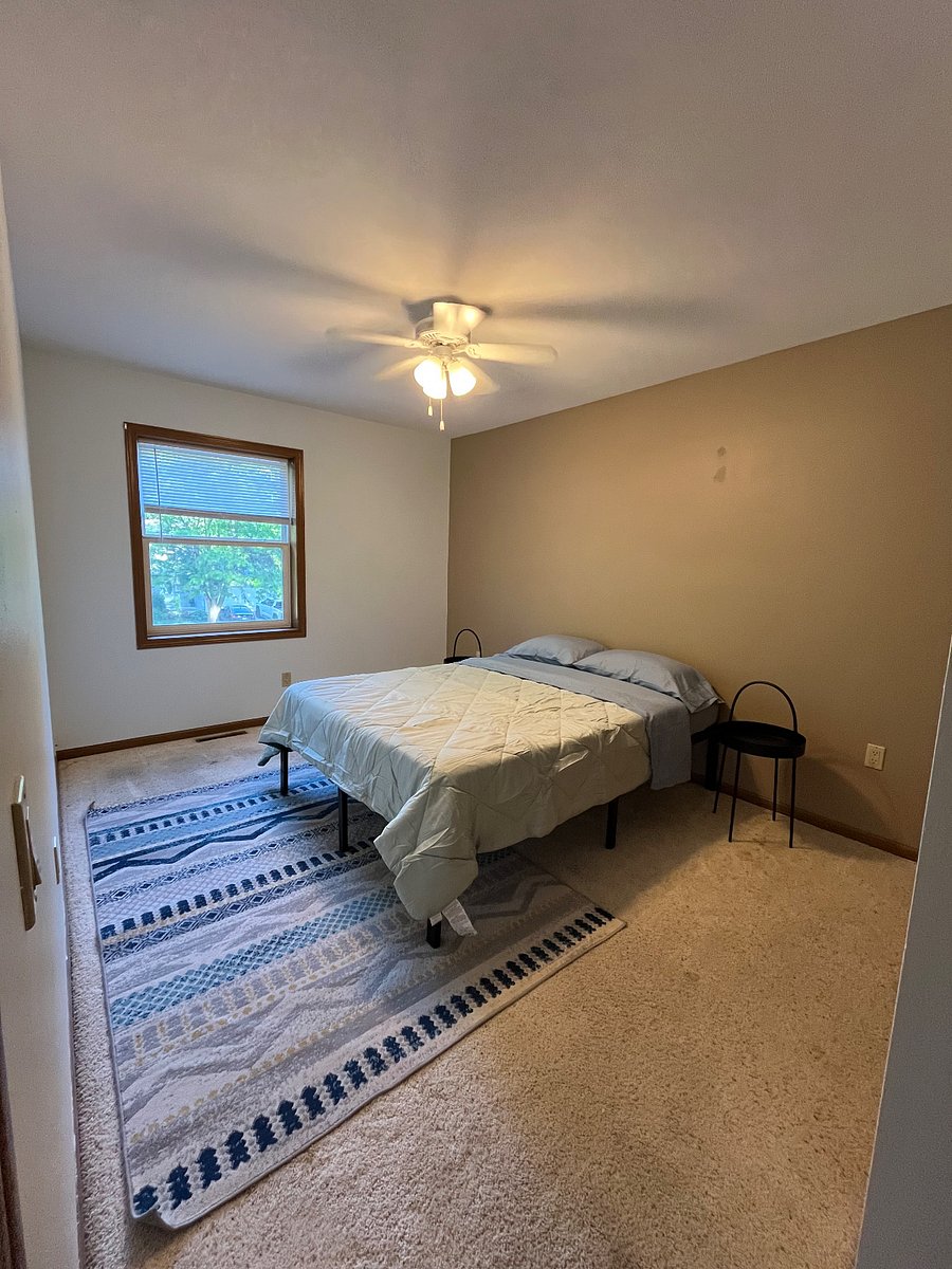 Queen bed