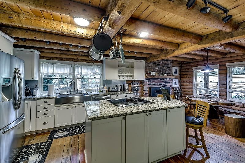 Furnished Finder property 404586_1 photo 3