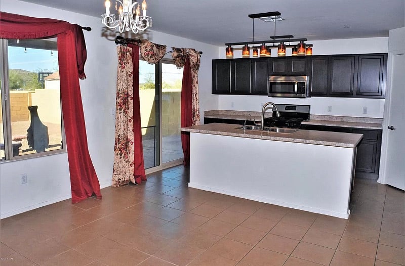 Furnished Finder property 404590_1 photo 5