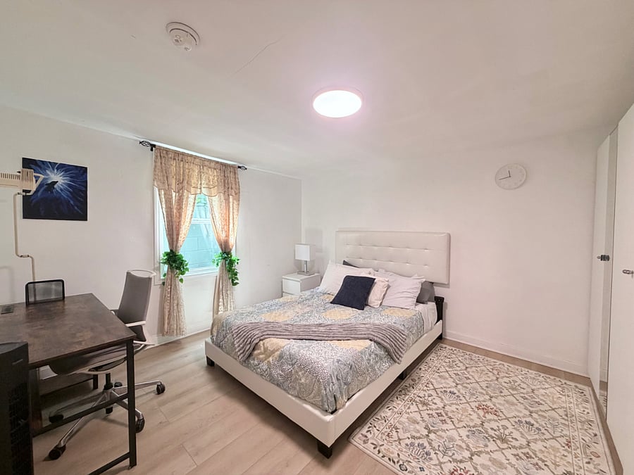 Furnished Finder property 404597_1 photo 5