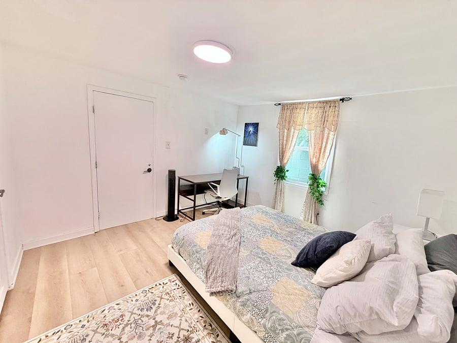 Furnished Finder property 404597_1 photo 13