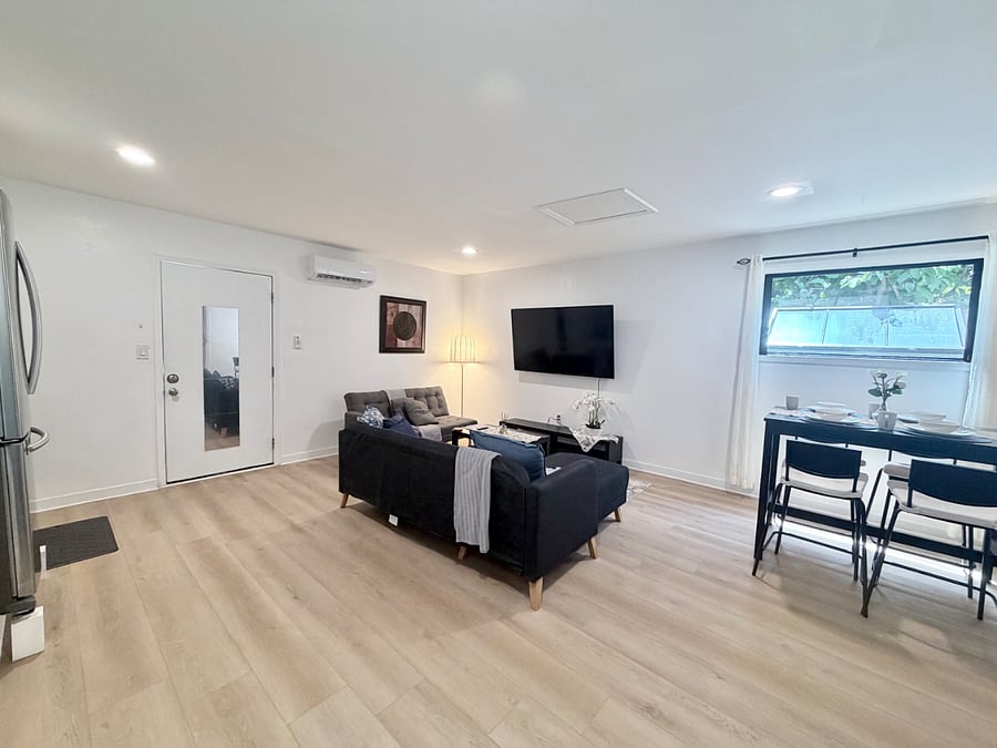 Furnished Finder property 404597_1 photo 4