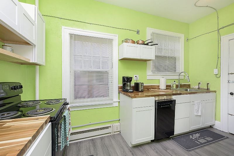 Furnished Finder property 404605_2 photo 14