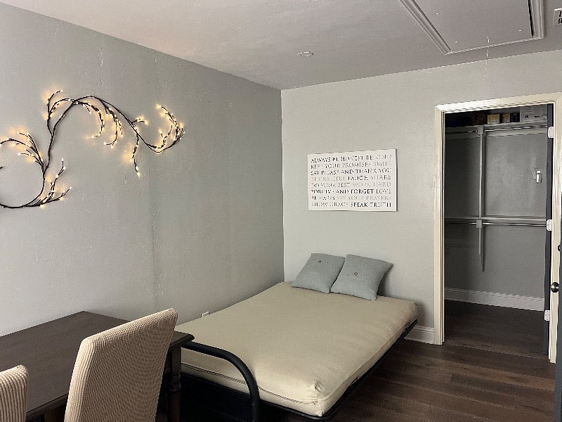 Furnished Finder property 404619_1 photo 8