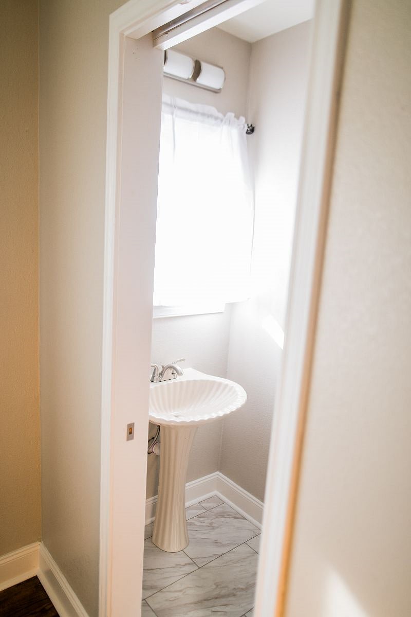 Furnished Finder property 404620_1 photo 10