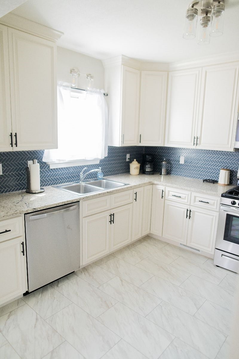 Furnished Finder property 404620_1 photo 23