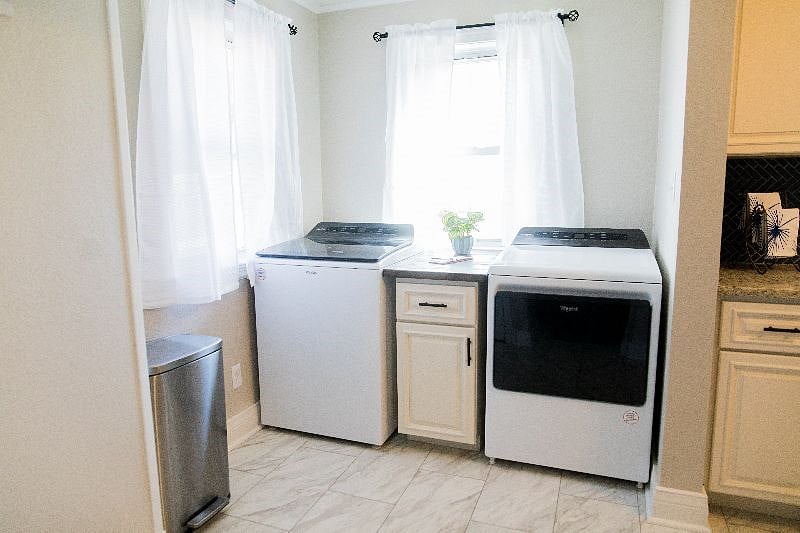 Furnished Finder property 404620_1 photo 25