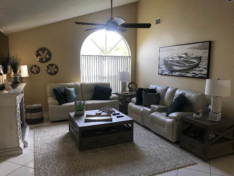 Furnished Finder property 404621_1 photo 17