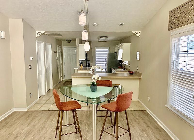 Furnished Finder property 404628_1 photo 6