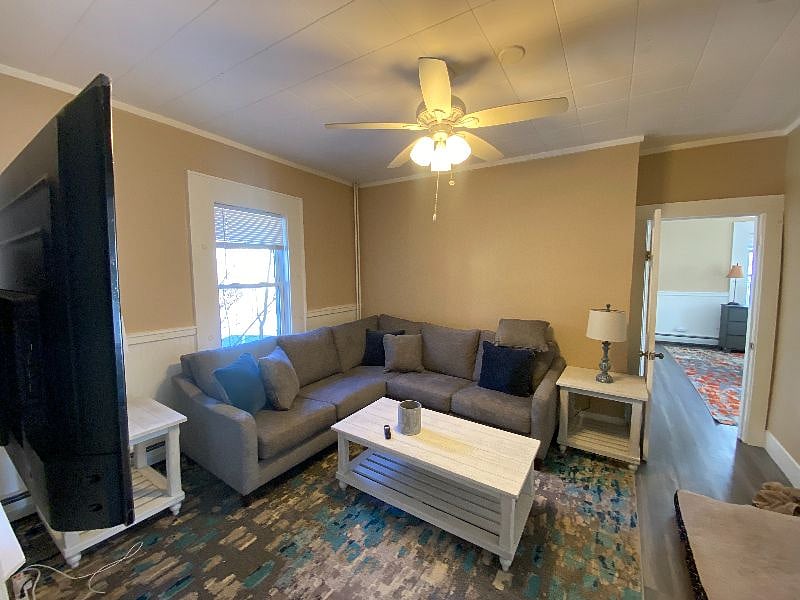 Furnished Finder property 404638_2 photo 3