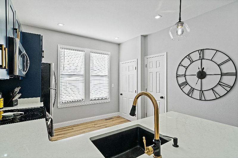 Nice Fixtures