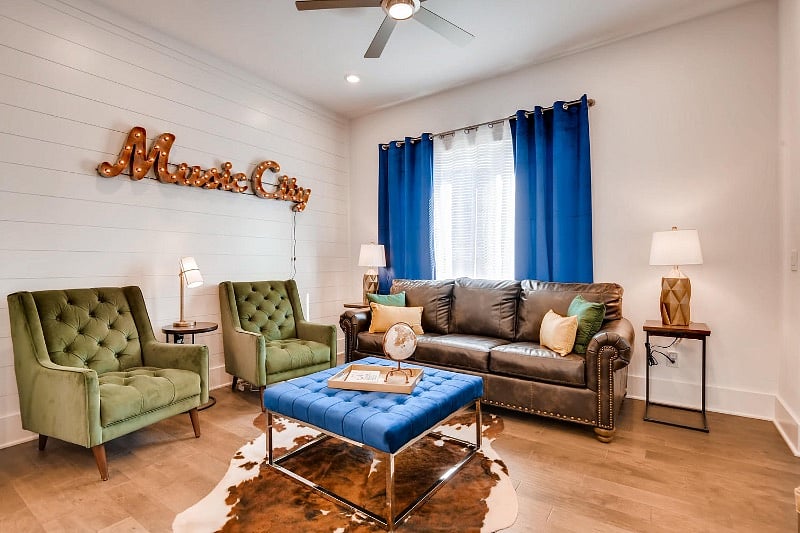 Furnished Finder property 404668_1 photo 1
