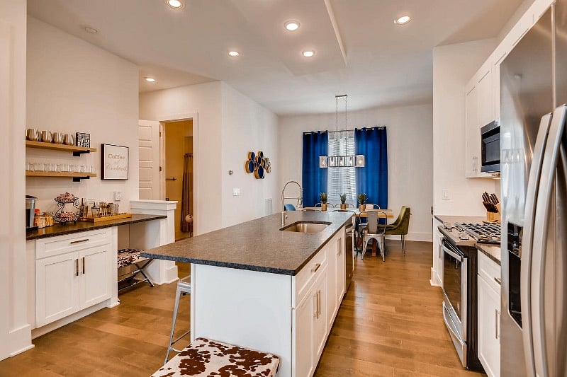 Furnished Finder property 404668_1 photo 12