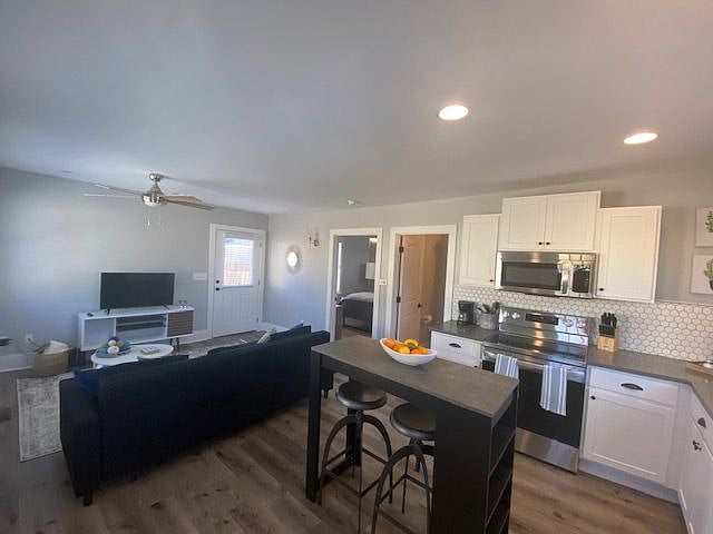 Furnished Finder property 404689_1 photo 4