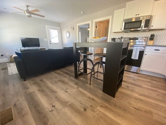Furnished Finder property 404689_1 photo 5
