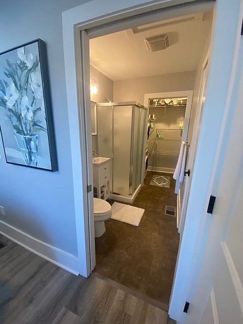 Furnished Finder property 404689_1 photo 11