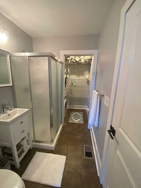 Furnished Finder property 404689_1 photo 14