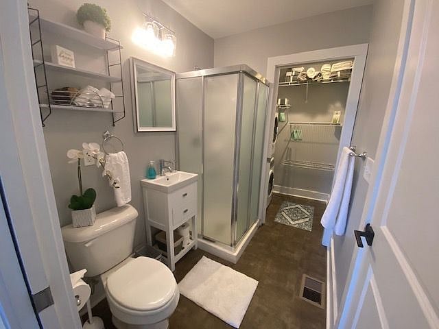 Furnished Finder property 404689_1 photo 18
