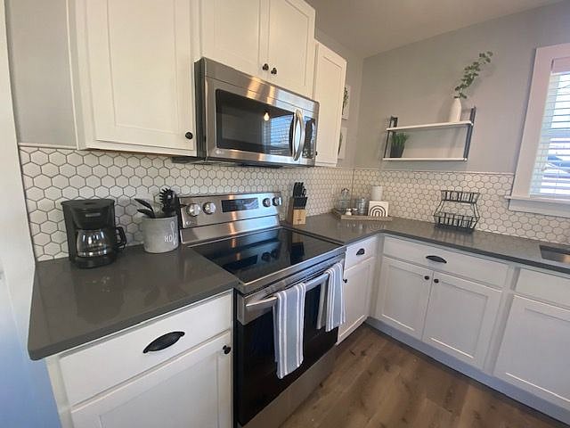 Furnished Finder property 404689_1 photo 19