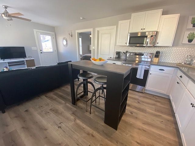 Furnished Finder property 404689_1 photo 23