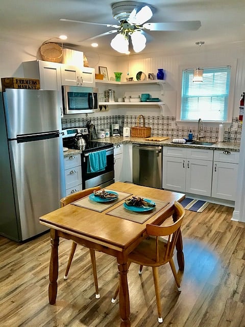 Furnished Finder property 404690_1 photo 3
